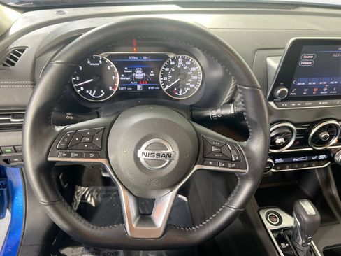 Used 2020 Nissan Sentra SV image 11