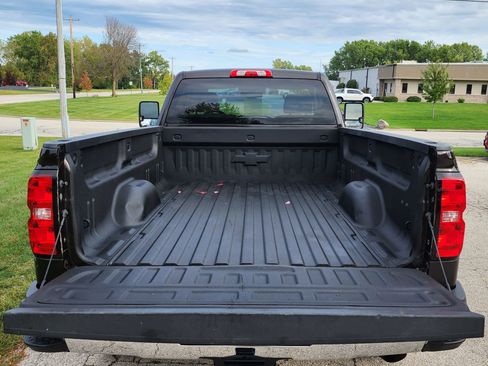 Used 2018 Chevrolet Silverado 3500 LT w/ LT Convenience Package image 12