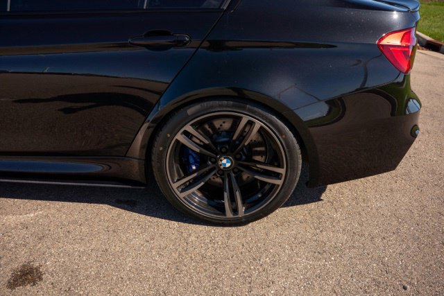Used 2017 BMW M3 RWD image 11