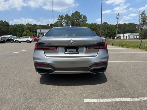 Used 2022 BMW 750i xDrive w/ Executive Package AWD/4WD image 6