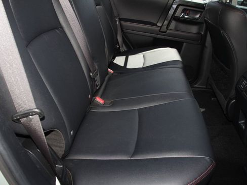 Used 2023 Toyota 4Runner TRD Off-Road Premium w/ Moonroof Package AWD/4WD image 23