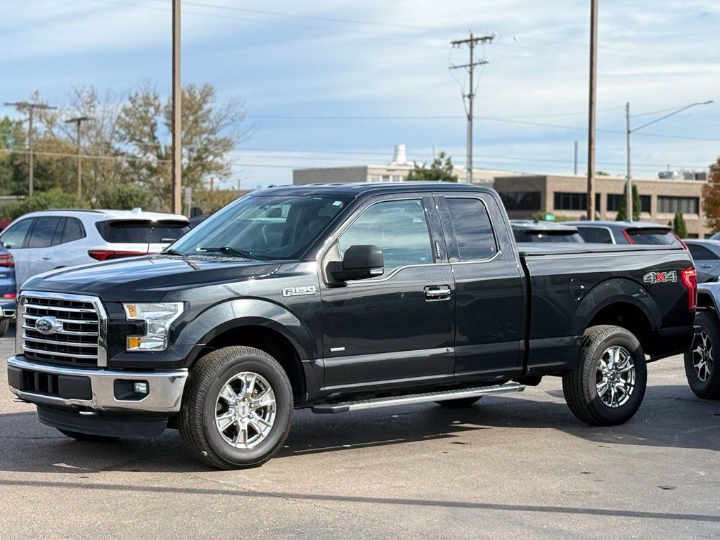Used 2015 Ford F150 XLT w/ Equipment Group 302A Luxury AWD/4WD image 40