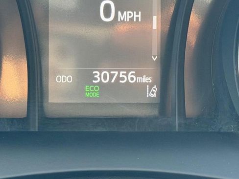 Used 2023 Toyota Camry SE image 17