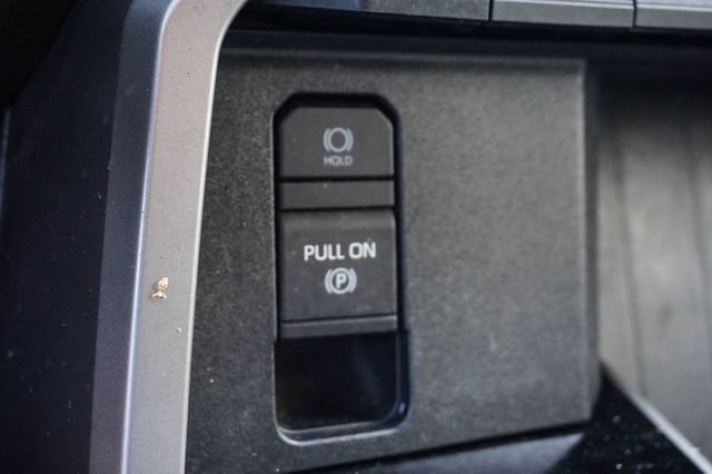 Used 2023 Toyota Tundra SR5 w/ SR5 Convenience Package AWD/4WD image 18