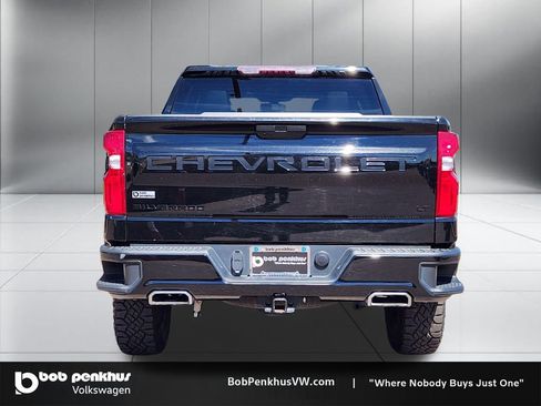 Used 2021 Chevrolet Silverado 1500 LT Trail Boss w/ LPO, Dark Essentials Package image 26