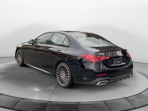 Used 2025 Mercedes-Benz C 300 4MATIC Sedan image 5