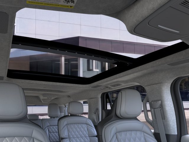 New 2026 Lincoln Navigator L Black Label AWD/4WD image 22