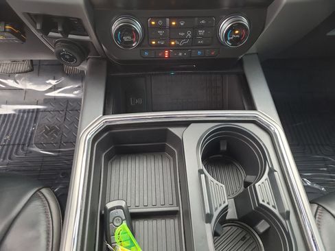 Used 2020 Ford F250 Platinum w/ FX4 Off-Road Package image 25