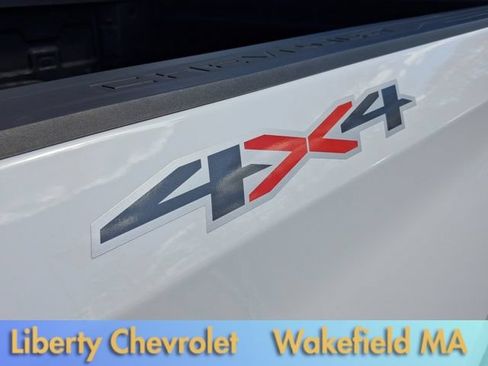 Used 2025 Chevrolet Silverado 1500 LT AWD/4WD image 31