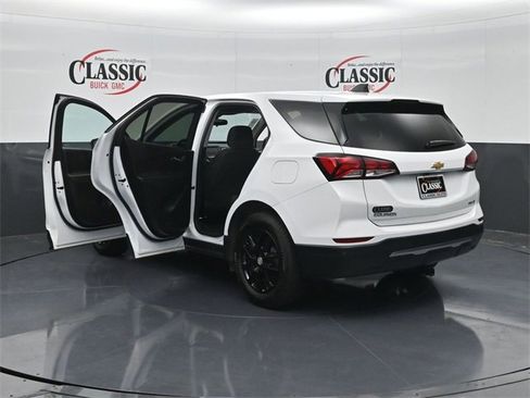 Used 2023 Chevrolet Equinox LT w/ LPO, Floor Liner Package image 34