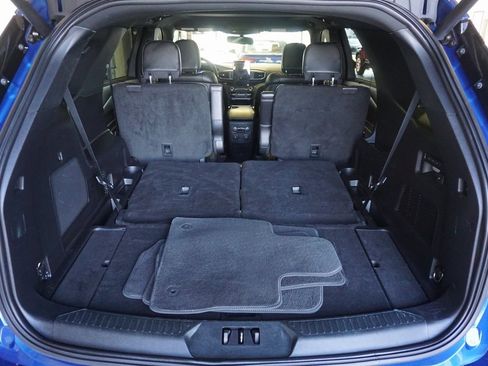 Used 2020 Ford Explorer ST w/ Premium Technology Package image 18