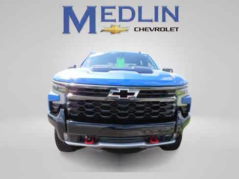 Used 2026 Chevrolet Silverado 1500 ZR2 AWD/4WD image 2