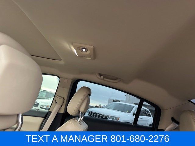 Used 2013 Chrysler 200 Limited FWD image 31