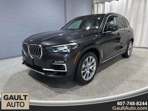 Used 2021 BMW X5 xDrive40i w/ Premium Package image 4