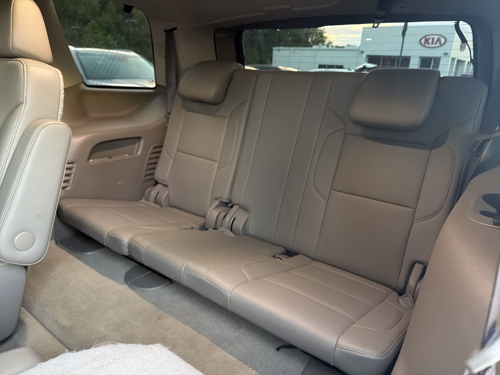 Used 2018 GMC Yukon SLT w/ Open Road Package RWD image 21