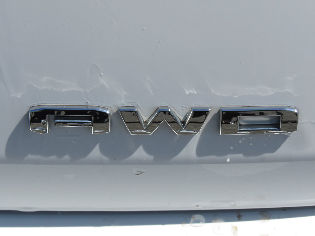 Used 2023 GMC Terrain SLT w/ Tech Package AWD/4WD image 8