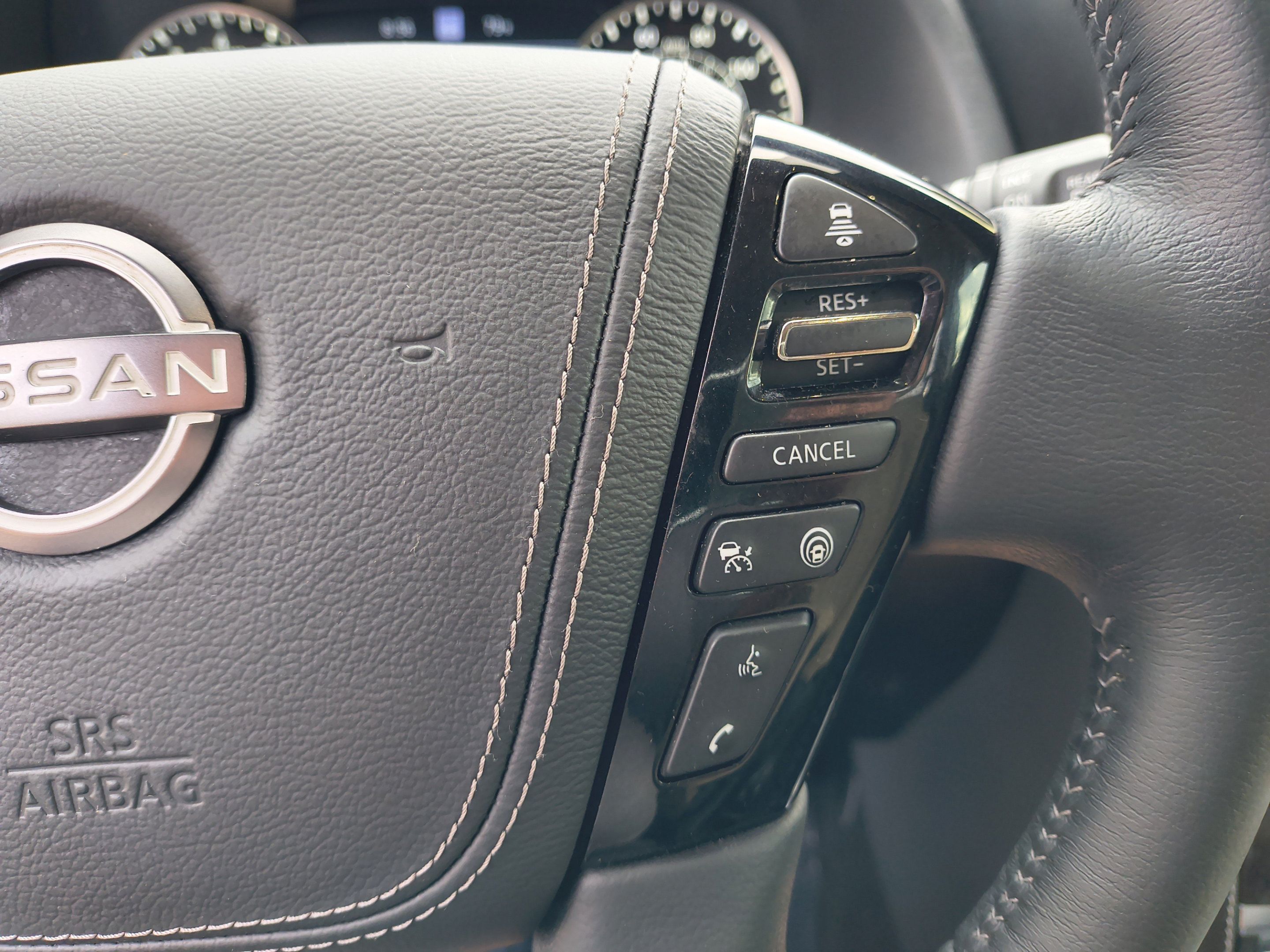 Used 2023 Nissan Armada Platinum w/ Captain's Chairs Package RWD image 35