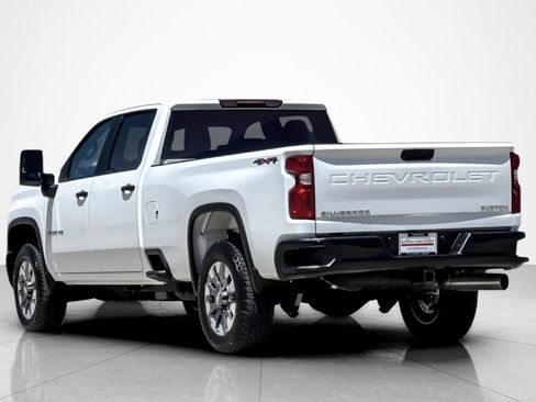 Used 2025 Chevrolet Silverado 2500 Custom w/ Custom Value Package AWD/4WD image 3