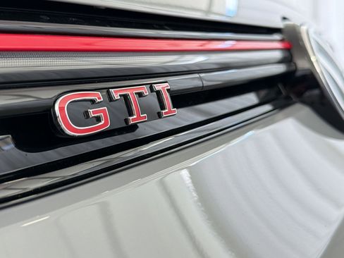 New 2026 Volkswagen Golf SE image 38