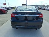 Used 2014 Chrysler 200 Touring image 4