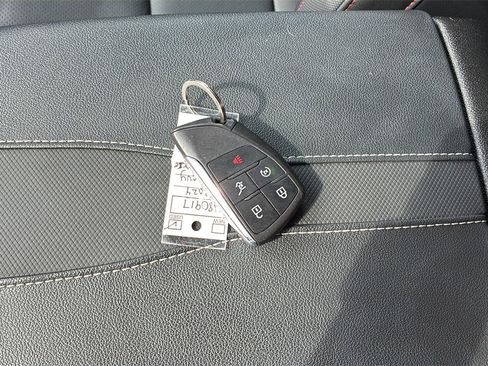 Used 2024 Chevrolet Traverse Z71 w/ Enhanced Driving Package image 33