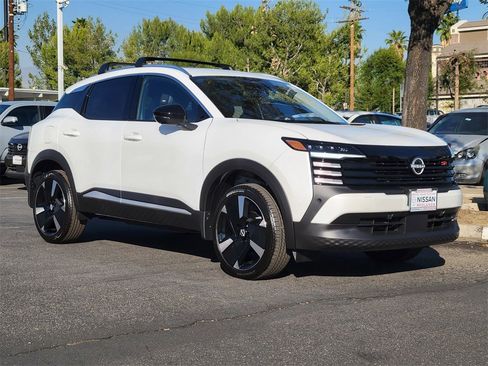 New 2026 Nissan Kicks SR w/ SR Premium Package image 14