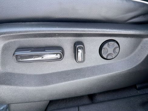 Used 2023 Honda Odyssey Elite image 18