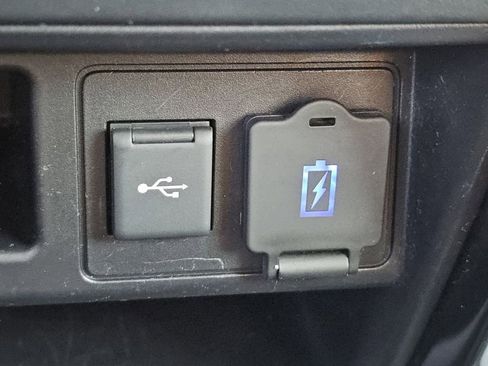 Used 2021 Toyota 4Runner TRD Off-Road image 18