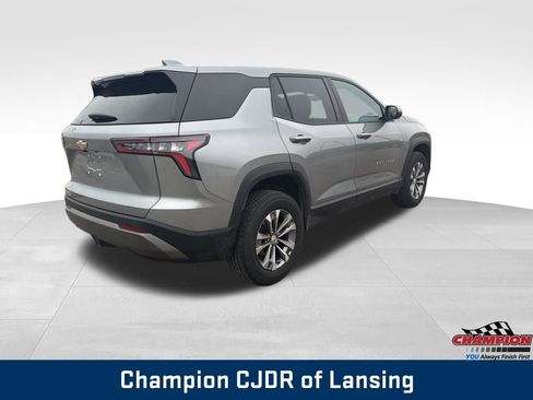 Used 2025 Chevrolet Equinox LT image 4