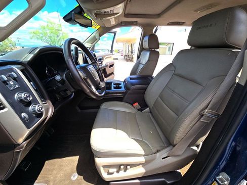Used 2015 GMC Sierra 2500 Denali w/ Driver Alert Package AWD/4WD image 9