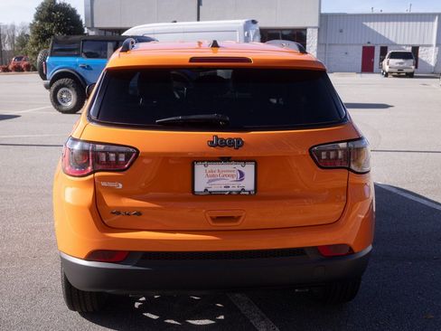 New 2026 Jeep Compass Latitude AWD/4WD image 8