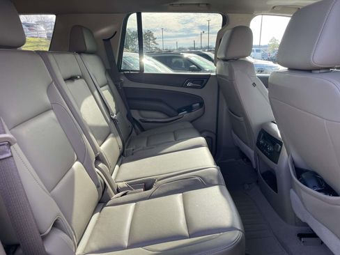 Used 2019 Chevrolet Tahoe LT w/ LT Signature Package image 13