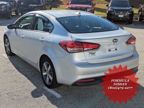 Used 2018 Kia Forte LX w/ LX Popular Package image 5