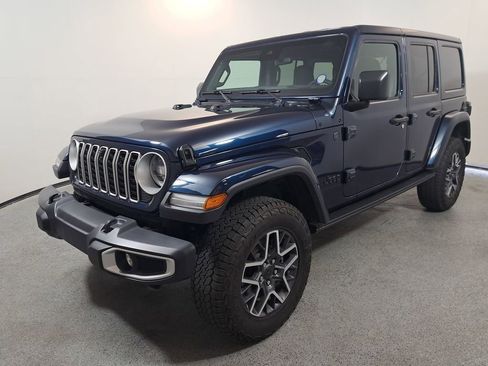 Used 2025 Jeep Wrangler Sahara w/ Dual Top Group image 3