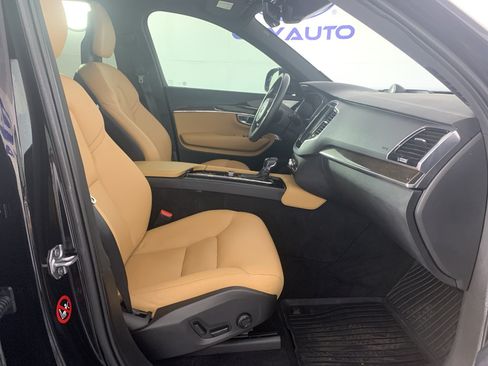 Used 2018 Volvo XC90 T6 Momentum w/ Convenience Package AWD/4WD image 43