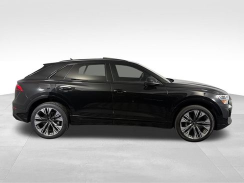 Used 2025 Audi Q8 Premium w/ Black Optic Package AWD/4WD image 7