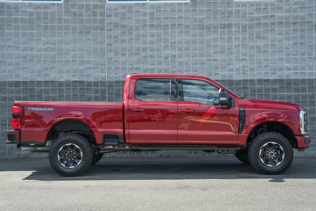 New 2027 Ford F350 Lariat w/ Tremor Off-Road Package AWD/4WD image 4