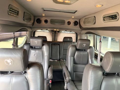 Used 2016 Ford Transit 150 148 Low Roof w/ Exterior Upgrade Package RWD image 10