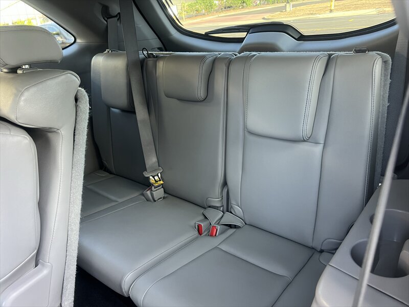 Used 2014 Toyota Highlander XLE FWD image 8