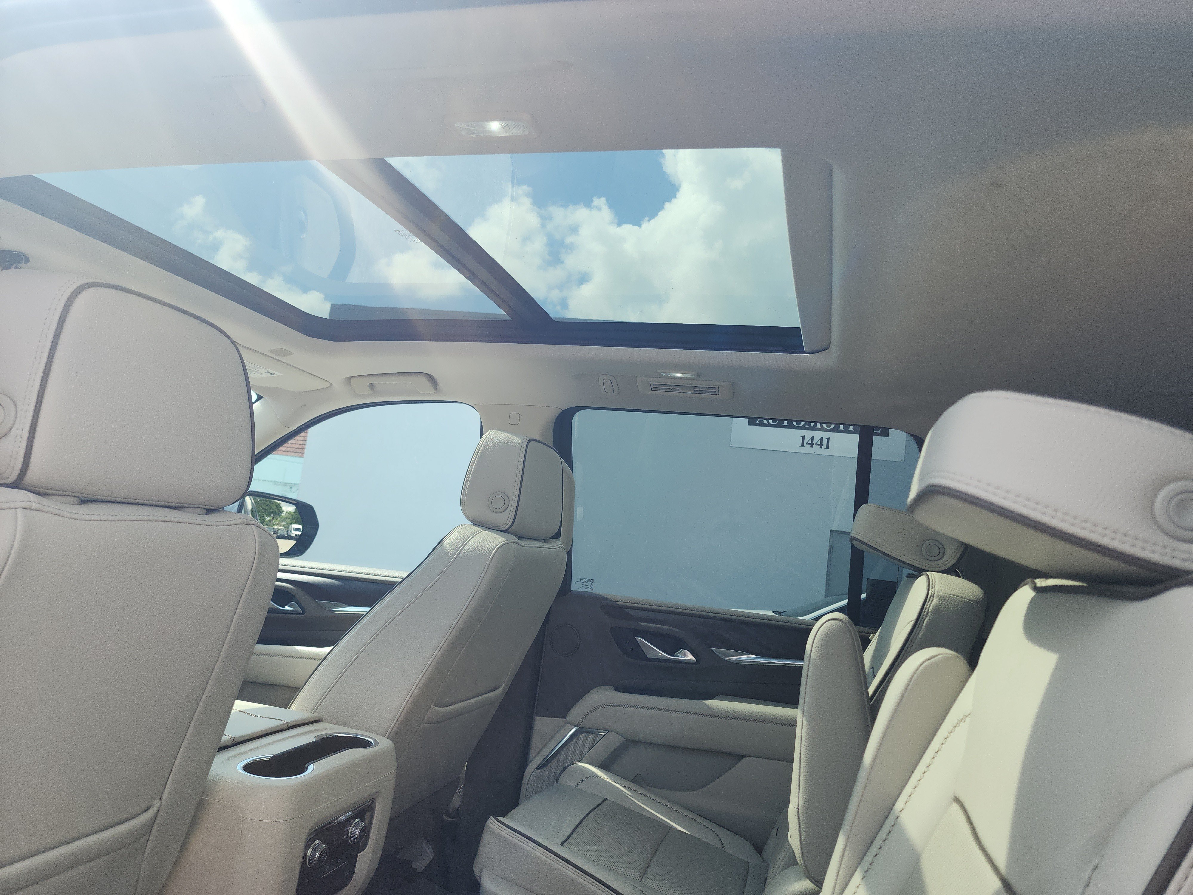 Used 2022 GMC Yukon XL Denali RWD image 26