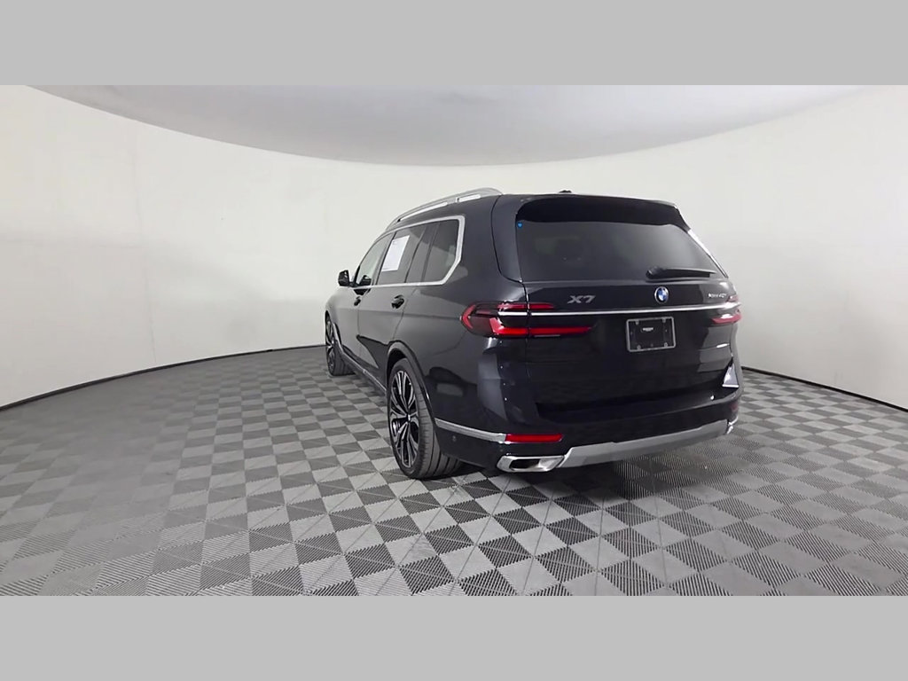 Used 2024 BMW X7 xDrive40i AWD/4WD image 46