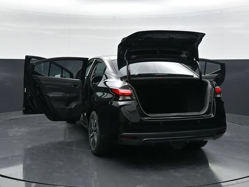 Used 2025 Nissan Versa SV FWD image 45