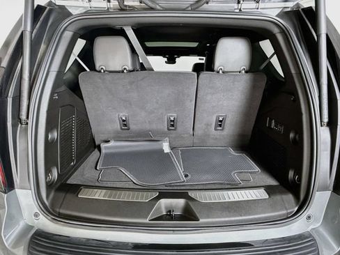 Used 2024 Chevrolet Tahoe Premier w/ Premium Package AWD/4WD image 28