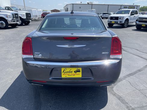 Used 2015 Chrysler 300 Limited AWD/4WD image 7