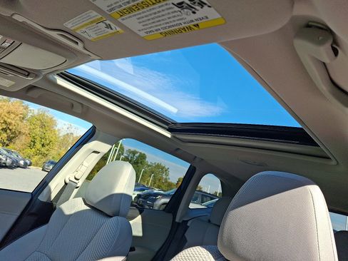 Used 2022 Subaru Forester Premium image 14