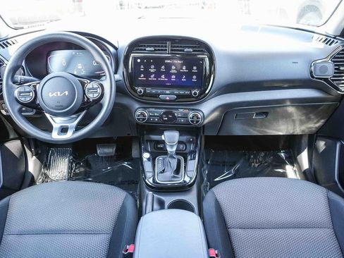 Used 2023 Kia Soul S FWD image 14
