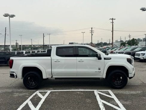Used 2022 GMC Sierra 1500 AT4 w/ AT4 Premium Package AWD/4WD image 7