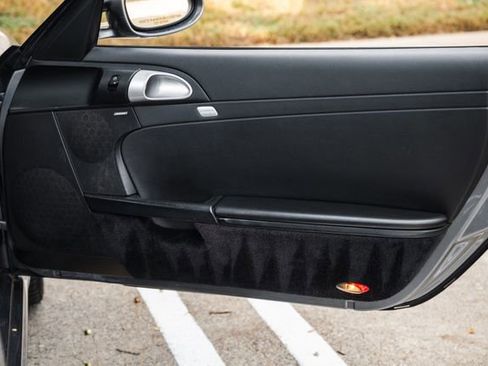 Used 2005 Porsche Boxster image 59