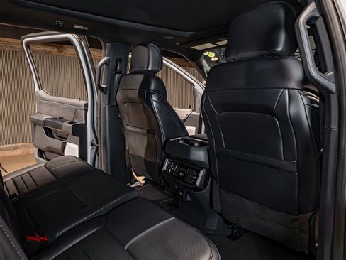 Used 2026 Ford F250 Platinum image 27