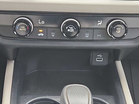 Certified 2023 Honda HR-V LX image 16